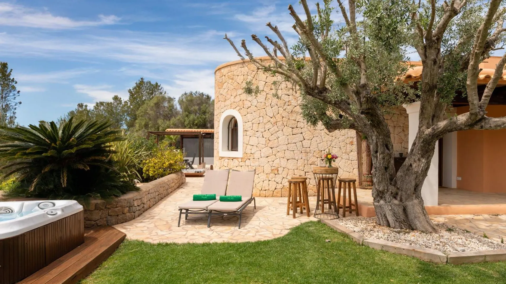 Villa Beni - Santa Eulalia 산타 에우랄리아 데 리오
