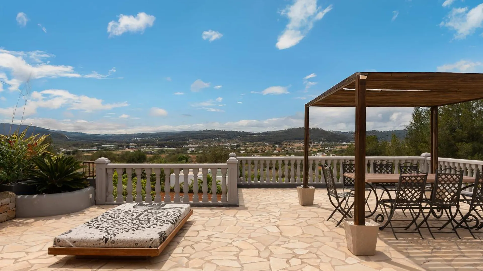 Villa Beni - Santa Eulalia 산타 에우랄리아 데 리오